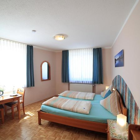 Cafe Am Donautor Hotell Kelheim Exteriör bild