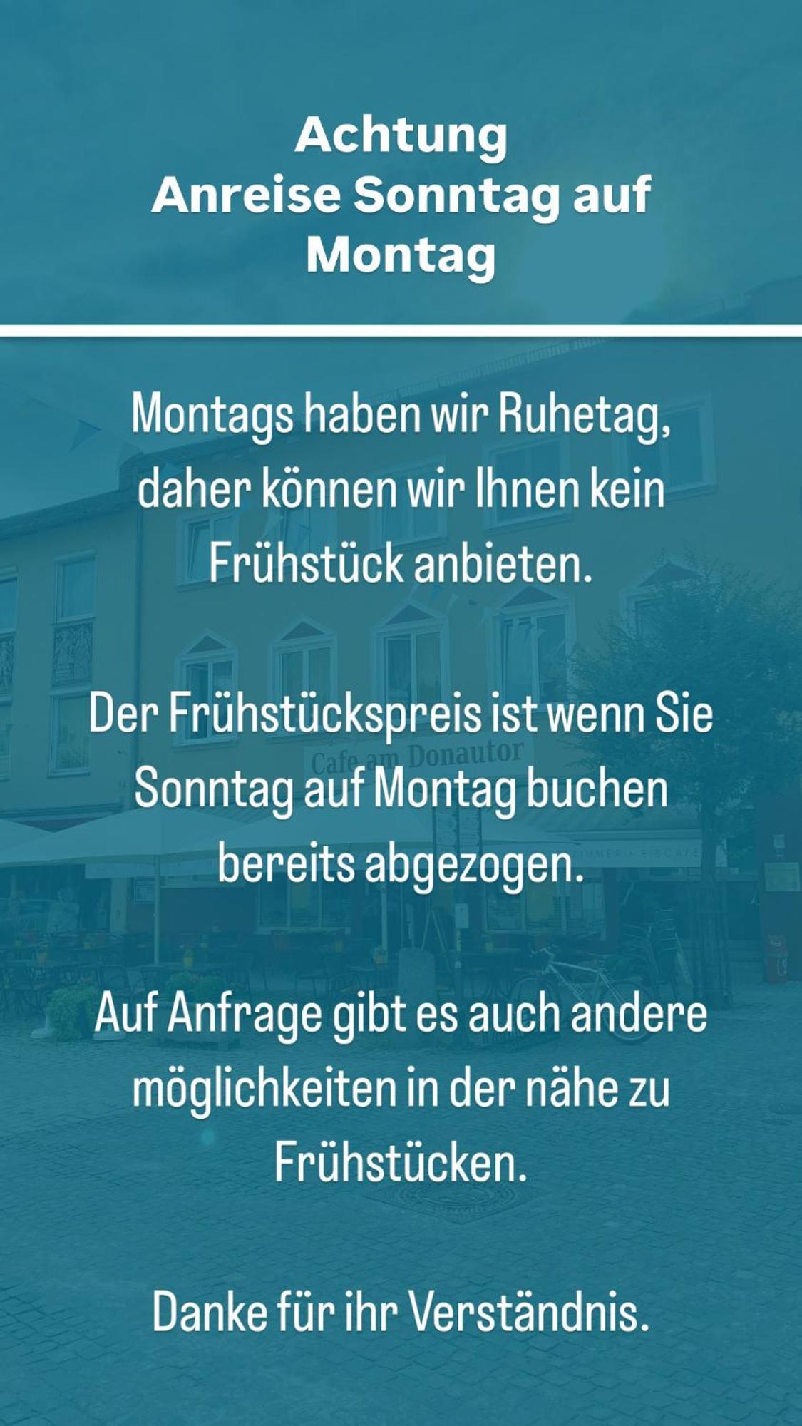Cafe Am Donautor Hotell Kelheim Exteriör bild